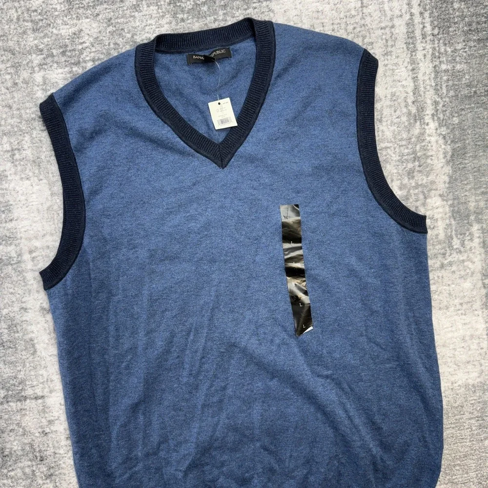Banana Republic Sweater Vest Men Large Blue Knit V-Neck Lightweight Pullover NEW